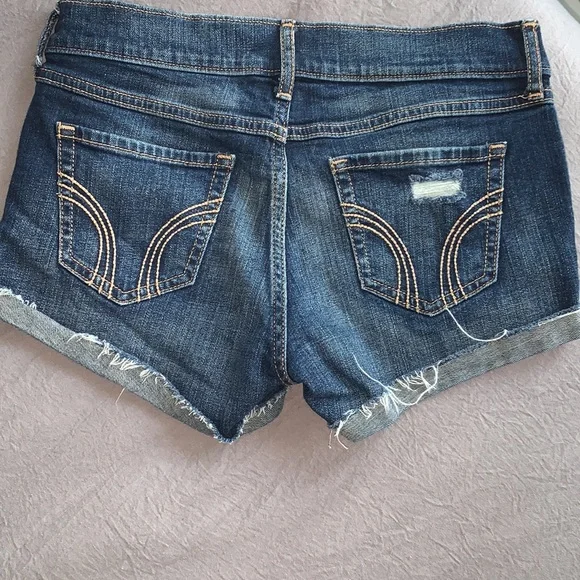 Hollister shorts - Picture 3 of 3
